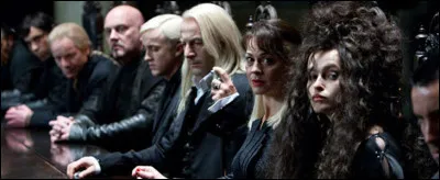 Même question. À qui ressembles-tu le plus ? Sois honnête.