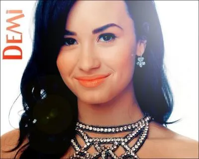 Quel est le nom de Mitchie dans Camp Rock ?