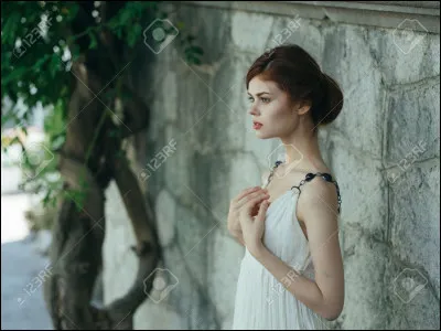 Et quel personnage féminin de la mythologie grecque préfères-tu ? Si tu ne les connais pas, choisis en fonction de leur nom ou de leur image.