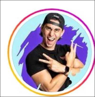 Sur le compte de Batzair, on peut voir du contenu :