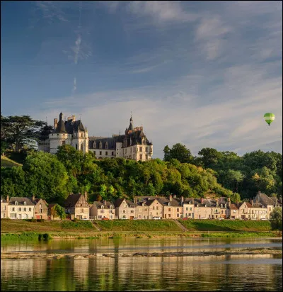 Quel est ce château du Loir-et-Cher où, chaque année, d'avril à septembre, se tient le festival des jardins pérennes ?