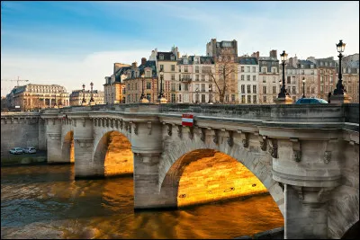 Quel est le plus vieux pont de Paris ?