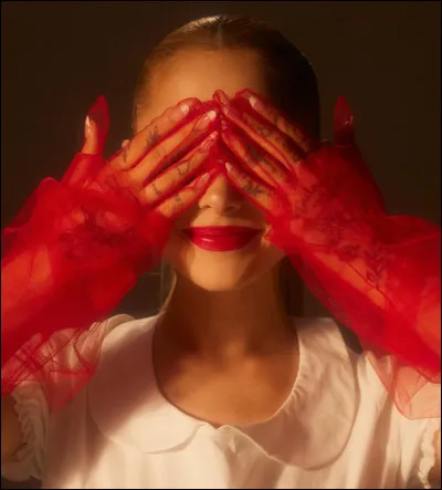 Quel est le nom du premier album qu'elle a sorti ?