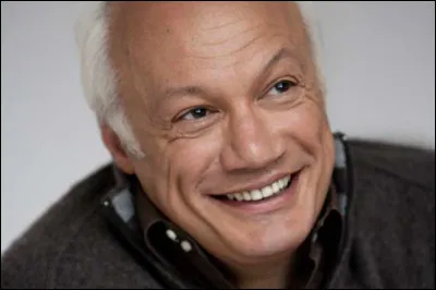 Qui est cet écrivain, auteur du roman ''Ulysse from Bagdad'' ?