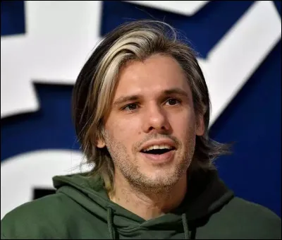 Qui est ce rappeur français, dont l'un des albums sintitule ''Le Chant des sirènes'' ?