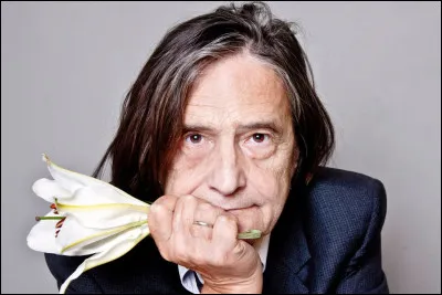 Qui est cet acteur qui joue dans le film dramatique français réalisé par Sara Forestier dont le titre est ''M'' ?