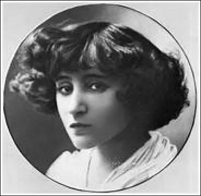 Avec quel ami parisien le frère de Colette voulait-il se rendre à l'Opéra Comique ?