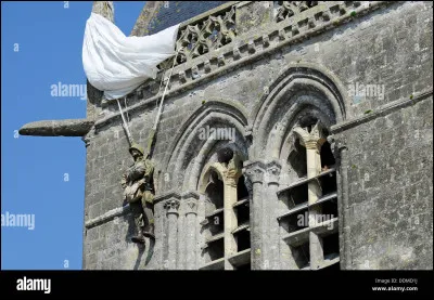 Dans quel département la commune de Sainte-Mère-Église est-elle située ?