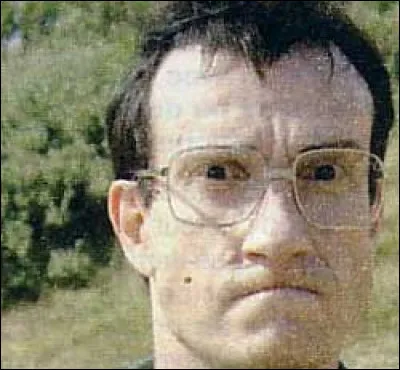 Et que dire de ce téléfilm et de l'exploit (je pèse mes mots) réalisé par l'acteur ci-contre !