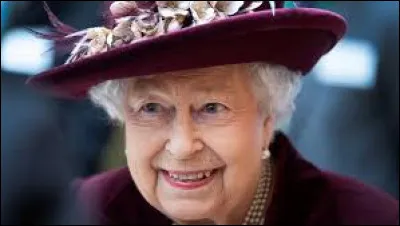 À quel âge est décédée la reine Élisabeth II ?