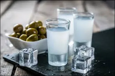 Quel est le taux d'alcool contenu dans l'Ouzo ?