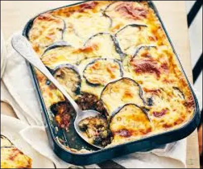 Quels légumes trouve-t-on dans la moussaka ?