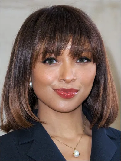 Et enfin, comment s'appelle l'actrice qui l'interprète ?