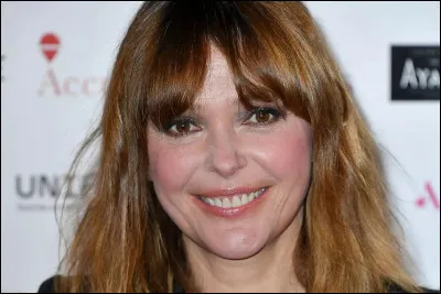 Qui est cette animatrice de télévision qui a été la première à présenter ''Danse avec les stars'' ?