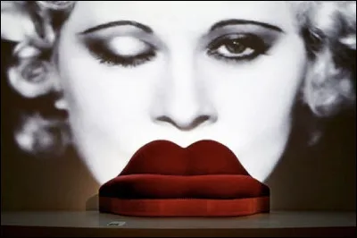 A quel artiste doit-on ce célèbre canapé appelé "Mae West Lips Sofa" ou "Canapé Bocca", inspiré des lèvres glamour de l'actrice Mae West ?
