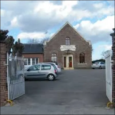 Village de l'aire d'attraction Abbevilloise, dans le Ponthieu, Hautvillers-Ouville se situe dans le département ...