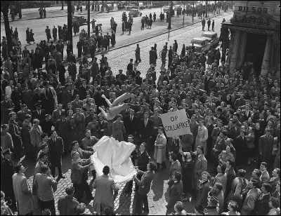 Quel est le jour de l'insurrection ?