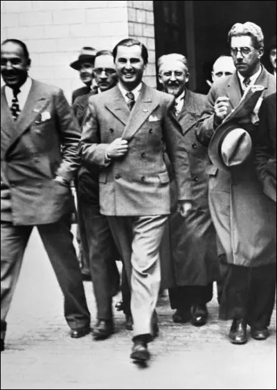 Comment les rexistes arrivent-ils au pouvoir ?