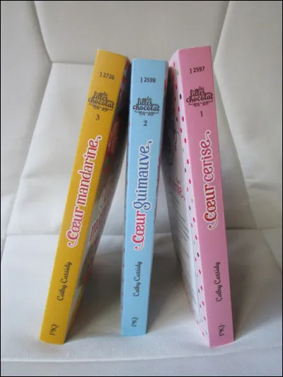 Laquelle des deux jumelles est née en premier ?