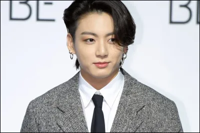 Qui est-il dans le groupe ?