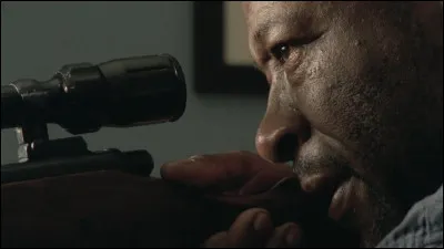 Quelles sont les deux personnes vivantes que Rick rencontre dans la saison 1 ?