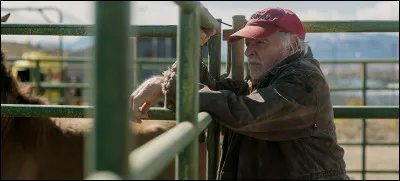 Dans quel drame voyons-nous Dern ainsi ?