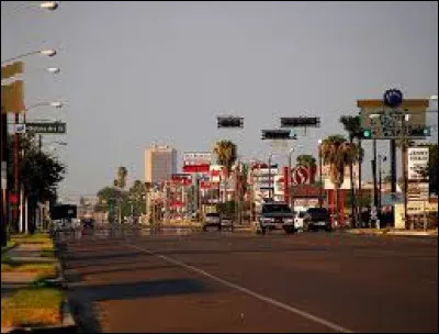 Cette ville de 140 000 habitants est bordée par le Rio Grande, en face de la ville mexicaine de Reynosa :