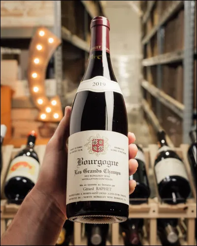 Seul le pinot noir est cultivé pour les rouges de Bourgogne.