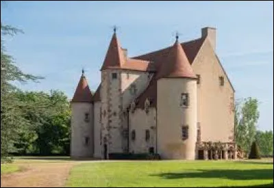 Nous sommes en Auvergne-Rhône-Alpes, au château de Nassigny. Village de l'aire d'attraction Montluçonnaise, il se trouve dans le département ...