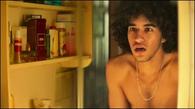 Le premier corps dans lequel elle se réveille est...