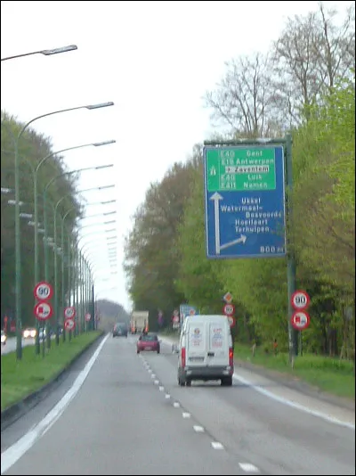 Robinson n'y était pas tout seul, c'est le...