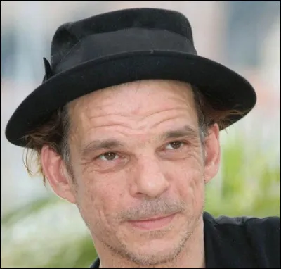 Qui est cet acteur qui joue le rôle de ''Blaise'' dans le film ''Camping sauvage'' ?