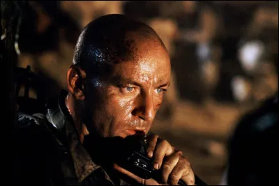 Comment s'intitule ce film de guerre avec Isaacs ?