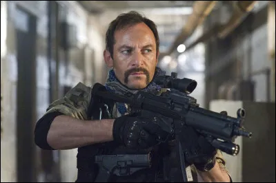 Quel est ce thriller avec Isaacs ?