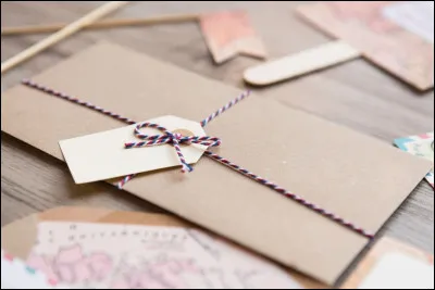 Quel chanteur, revenu d'un "Week-end à Rome", sort l'album "L'Invitation" en 2007 ?