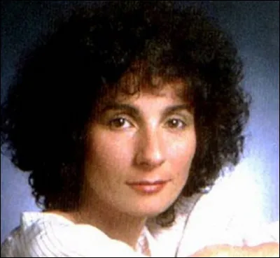 Qui est cette chanteuse, interprète du titre ''Grappe de raisins'' ?