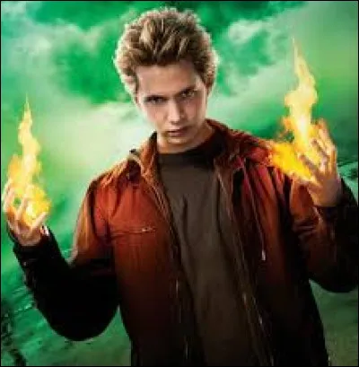 Quel est le nom de ce super-héros des 'X-Men' capable de contrôler le feu ?