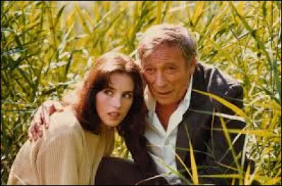 Dans le film intitulé "Tout feu tout flamme", avec qui Isabelle Adjani partage-t-elle l'affiche ?