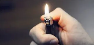 Complétez cette célèbre expression : "Mettre le feu aux...