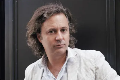 Qui est ce philosophe, auteur du roman ''La joie'' ?