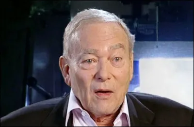 Qui ce cinéaste, réalisateur du film ''Dupont Lajoie'' ?