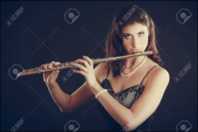 Quelle chanson débute par un solo de flûte ?