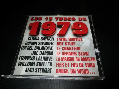 "Fier et fou de vous" est une chanson interprétée par William Sheller.