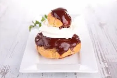 Quel est le nom de cette pâtisserie à base de deux choux couvert d'un glaçage ?