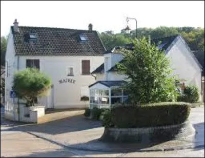 Nous terminons notre balade en Île-de-France, à Sept-Sorts. Commune sur la rive gauche de la Marne, elle se situe dans le département ...