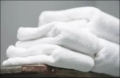 Complétez cette célèbre expression : "Être blanc comme un...