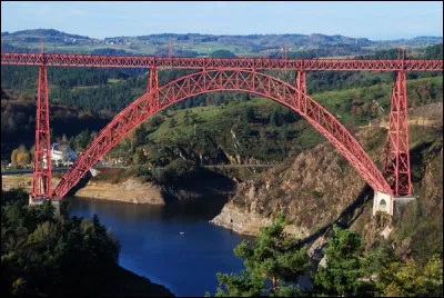 Quel est cet ouvrage d'art en G du Cantal, un viaduc ferroviaire de Gustave Eiffel livré en 1888 ?