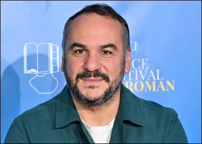 Qui est cet acteur qui fait la voix de ''Chef Lapin'' dans le film d'animation ''Émilie Jolie'' ?