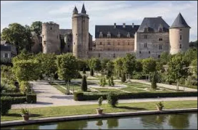 Dans quel département se situe le château de Bournazel, une demeure de plaisance de style Renaissance qui se dresse sur la commune française de Bournazel ?
