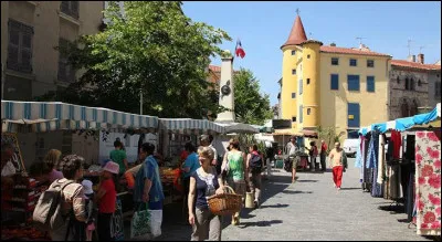 Combien d'habitants le département de la Haute-Loire compte-t-il ?